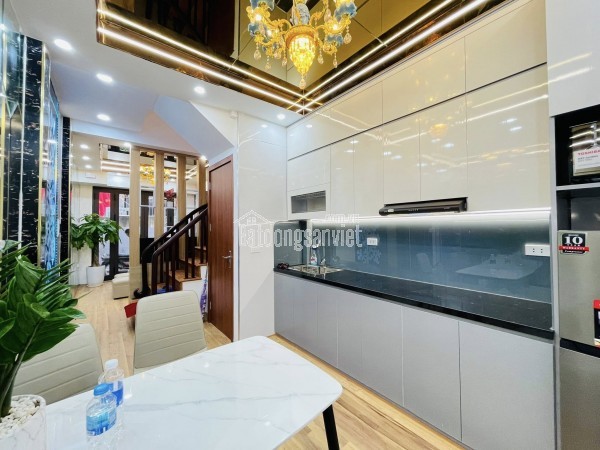 NHÀ ĐẸP ĐỈNH CAO KHU VỰC TRẦN QUỐC VƯỢNG - CẦU GIẤY - 3 MẶT THOÁNG -  NGÕ NÔNG GẦN PHỐ - VỊ TRÍ