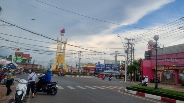 Bán gấp lô đất cực đẹp giá chỉ 800 triệu ngay trung tâm xã Quảng Thành: Chủ đang kẹt tiền