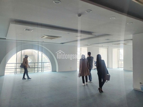 Tòa Nhà VP Cao cấp hạng A, mặt phố Bà Triệu , Tràng Tiền, Hoàn Kiếm, Hà Nội. 700m2, 11 Tầng, 740