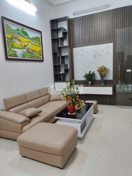 Bán nhà Quang Trung Hà Đông, sát ga tàu điện, vị trí tiềm năng, diện tích 54m chỉ 6.xt