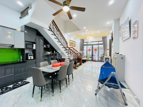 GIẢM GIÁ BÁN GẤP NHÀ VĨNH NGỌC ( 6 Tỷ 550 Hạ còn 5 Tỉ 950)
Cần bán nhà tâm huyết Phú Nông - Vĩnh