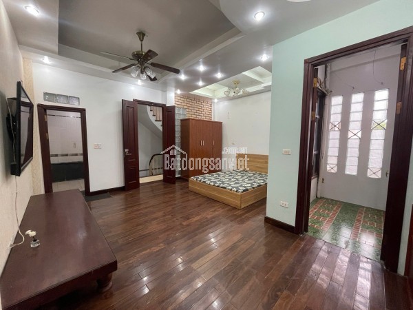 Chính chủ cần cho thuê nhà 18 Trúc Khê Phường Láng Hạ Quận Đống Đa Hà Nội