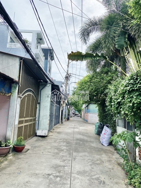 NHÀ HẺM XE HƠI  NGUYỀN VĂN QUÁ- QUẬN 12-100M2 - NHỈNH 5 TỶ
