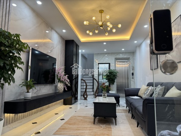 HIẾM - THOÁNG TRƯỚC SAU - GARA Ô TÔ - NGÕ THÔNG - KINH DOANH - DÂN XÂY - TẶNG HẾT NỘI THẤT