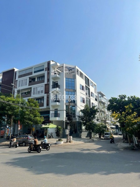 Bán Nhà Mặt Tiền Đường Tân Sơn, P.15, Q. Tân Bình - 4x25m - Chỉ 18 Tỷ