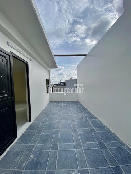 Nhà đẹp 50m 5 tầng phố Bồ Đề, Long Biên, Hà Nội