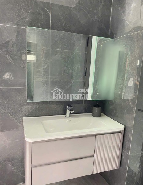 Nhà tôi cho thuê nhà hai cửa đi, mới,vỉa hè, 112m2- 4T, Đào Tấn_45 Tr