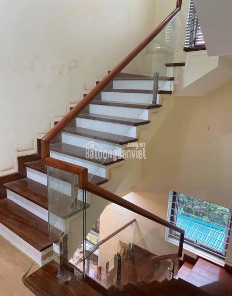 Nhà tôi cho thuê nhà mới, lô góc, 113m2_ 4T; vỉa hè, Giảng Võ-45 Tr