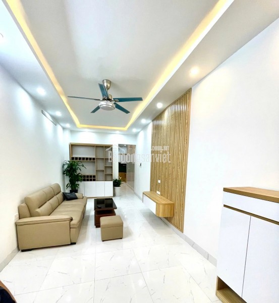 bán nhà Kim Hoa 38/45m2. 3 tầng. mặt tiền 3.3m giá đẹp 6.3 tỷ Đống Đa Hà Nội