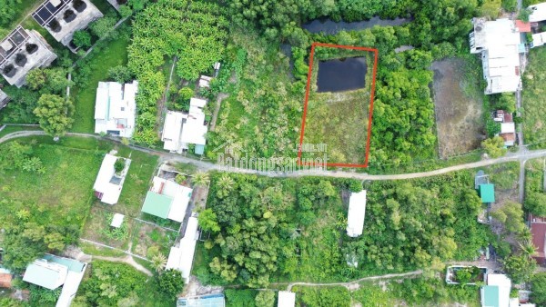 Cần Bán Căn Nhà 3 tầng Tâm Huyết , 
 Vị trí : Khu Tập Thể Bình Khê - Phường phước Tân  - Nha