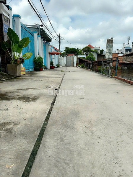 HOT-- BÁN NHÀ 3 TẦNG - NGAY TỈNH LỘ 10 - 68M2 ( 4×17M) - HXH- NHỈNH 4 TỶ.