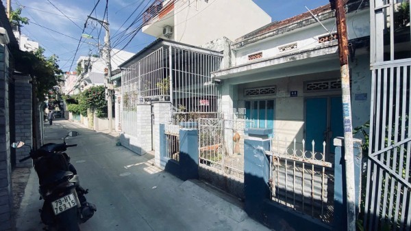Bán đất tặng kèm nhà ở gần đường 2/4 khu AT Vĩnh Hải , Nha Trang
Giá 3 tỷ 640 triệu
Giá : 3 tỷ