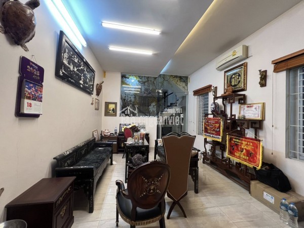 Bán Nhà Ngọc Thụy 50m2 7T Dân Xây 2 Thoáng 13 Tỷ, Ô Tô Đỗ Cửa, Full Nội Thất