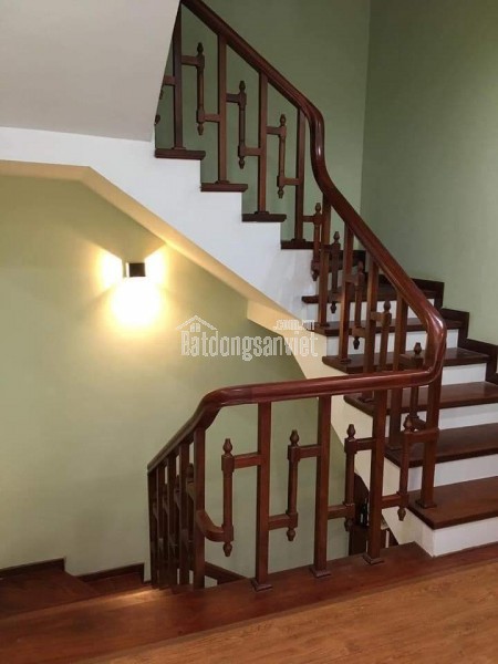 Nhà tôi cho thuê nhà hai cửa đi, mới, 96m2_ 4T; vỉa hè, Lò Đúc-31 Tr