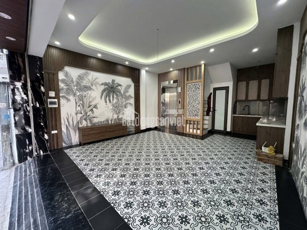 BÁN GẤP NHÀ PHỐ VIỆT HƯNG 41M2 LÔ GÓC 6 TẦNG, Ô TÔ VÀO NHÀ, NGÕ THÔNG 8.X TỶ