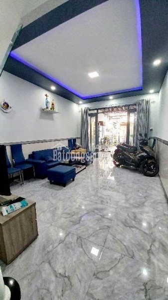Nhà sân vườn HXH 92.6m2 - Giá 8.3 tỷ - 3PN - Phạm Hữu Lầu - Quận 7