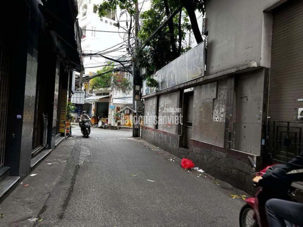 Cần bán nhà HXH đường Lý Thường Kiệt, P.9, Q. Tân Bình. Diện tích 4.3 x 21.8m, giá chỉ 18.8 tỷ.