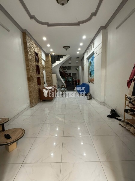 Cần bán nhà mặt tiền đường Âu Cơ, HXH Phú Trung, Tân Phú, 4x19m, 28 tỷ