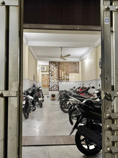 CHDV 16 PHÒNG - CÁCH MT PHẠM VĂN HAI 20M - 5 TẦNG - 80M2. CHỈ 8.X T.Ỷ