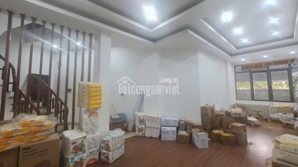 - Bán nhà Quang Trung 59m NHÀ MẶT PHỐ VỈA HÈ 10M, kinh doanh sầm uất giá 12 tỷ