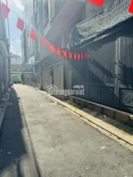 HIẾM CĂN THỨ 2 - HẺM NHỰA NGAY NGUYỄN HỒNG ĐÀO – 3 TẦNG – 91M2.