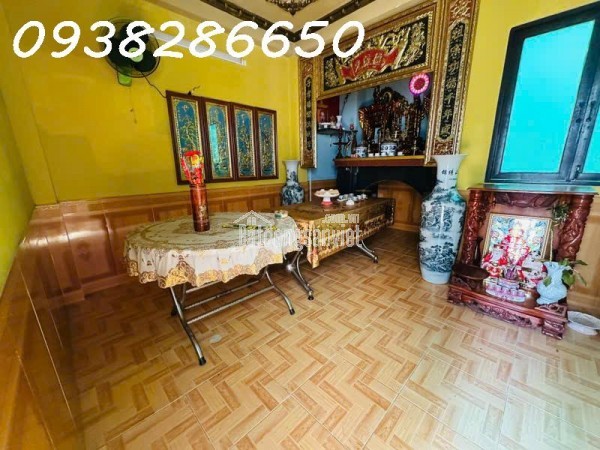Nhà 2 lầu Đúc Kiên Cố , DT 63m2 - 3PN, 2WC, DT: ( 5m x 12,5m ) .Đường Nguyễn Thị Đặng Phường Tân