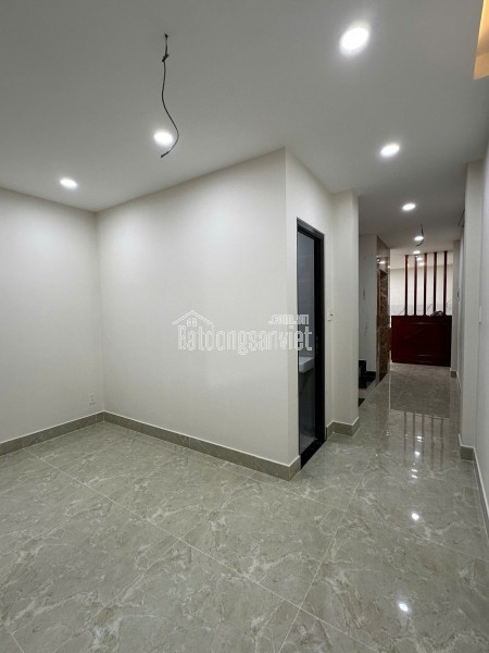 CHO THUÊ NHÀ NGUYÊN CĂN PHAN ĐÌNH PHÙNG P2 ĐÀ LẠT - 5 TẦNG, 8PN, THANG MÁY, MẶT BẰNG KD