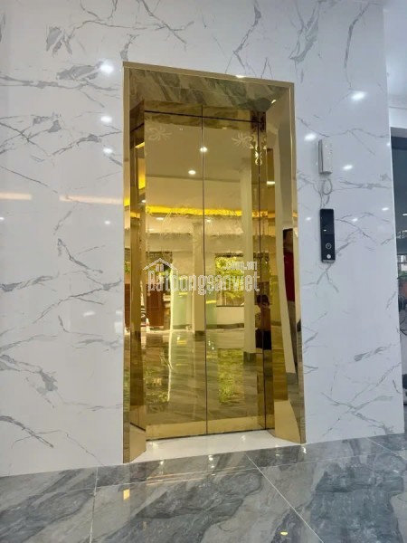 Cho thuê Nhà KD, VP, Nhà Hàng, 102m2_ 5T; vỉa hè, Nguyễn Khánh Toàn-30 Tr