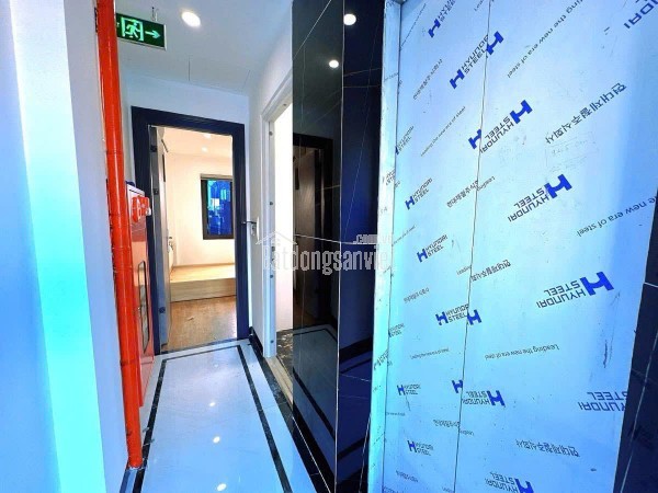Siêu phẩm CCMN thang máy,đường Láng,Đống Đa,hạ 1 tỷ,15 tỷ x,63m2,6T