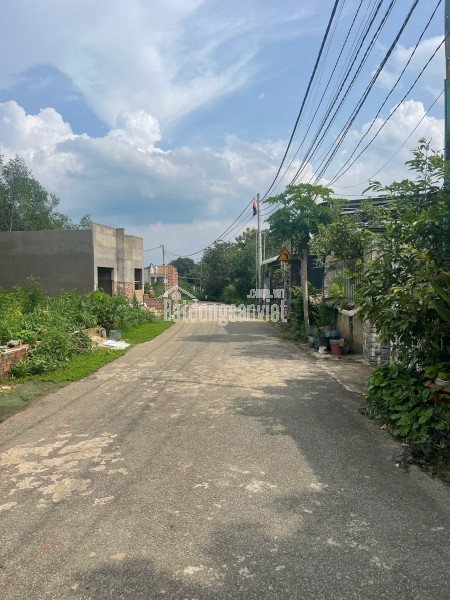 Nhà mới Bình Minh, 105m2 tc,đ thuê 3 tr/th, cạnh trường Trịnh Hoài Đức, Đồng Nai