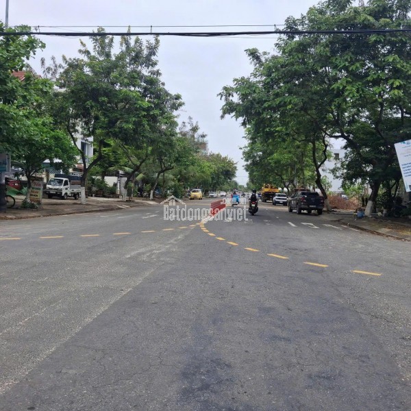 Nhà mặt tiền Hải Châu, đất 90m2, 2 tầng,3 phòng ngủ, giá nhỉnh 7 tỷ.