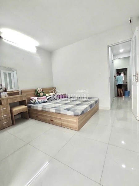 MẶT TIỀN TẠ QUANG BỬU – GIÁ 19 TỶ – THU NHẬP ỔN ĐỊNH 40 TRIỆU/THÁNG
,DT: 86m² (5m x 18m)