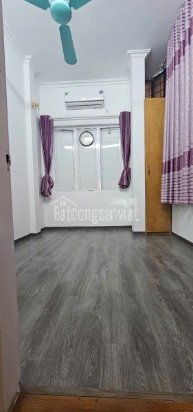 3.7 TỶ - 5 TẦNG - NHÀ ĐẸP Ở NGAY - KCBT CHẮC CHẮN - TRUNG TÂM ĐỐNG ĐA