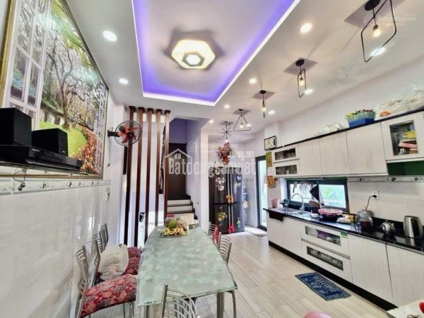 Tân Phú - Khu compound an ninh, yên tĩnh, căn góc 2 mặt tiền, ô tô đậu ngày đêm, hẻm nhựa thông