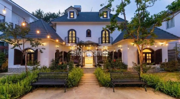 CHO THUÊ VILLA SÂN VƯỜN 4 PHÒNG NGỦ KDL NAM HỒ PHƯỜNG 11 TP ĐÀ LẠT 30TR/THÁNG