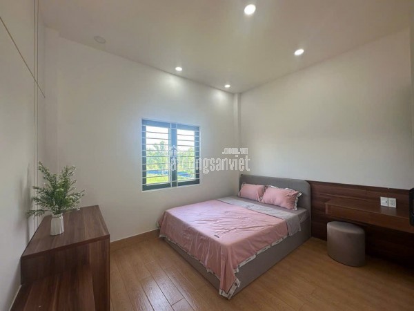 HXH 83m2 - Giá 7.5 tỷ - 4 tầng - 4PN - 1806 Huỳnh Tấn Phát - Nhà Bè