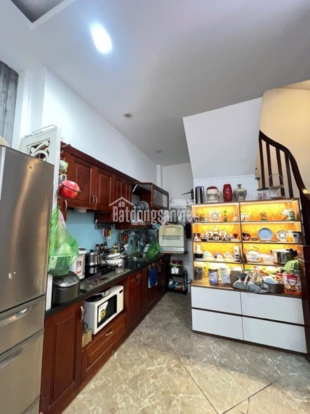 TRỊNH ĐÌNH CỬU - 36M2 - 10M RA PHỐ - NHÀ MỚI ĐẸP - FULL NỘI THẤT - LÔ GÓC THOÁNG SÁNG