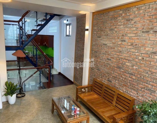 50M² – PHỐ HOÀNG NHƯ TIẾP – Ở CỰC SƯỚNG – Ô TÔ ĐỖ CỬA – CHỦ MỚI XÂY TÂM HUYẾT