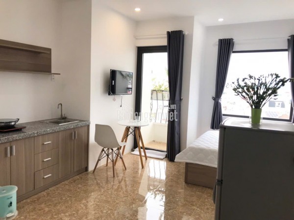 bán khách sạn 2 mặt tiền đường Phạm Văn Đồng TP Nha Trang, Tỉnh Khánh Hoà .
Diện tích 93 m2 Giá