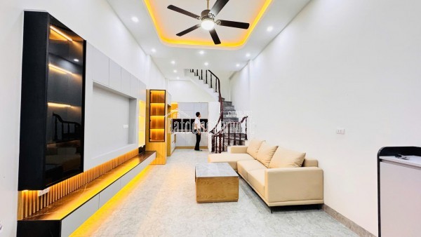 Bán nhà Khương Hạ, Thanh Xuân- Nhà dân xây đẹp lung linh- 3 bước ô tô tránh- 40m