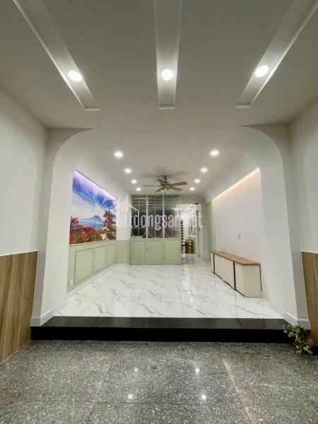 Nhà phố 90m2 - Giá 11.2 tỷ - View sông mộng mơ - Đường số D5A - Quận 7