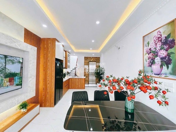 Nhà Trương Định Dân Xây Độc Lập 10m Ra Ô Tô Nhỉnh 5 Tỷ