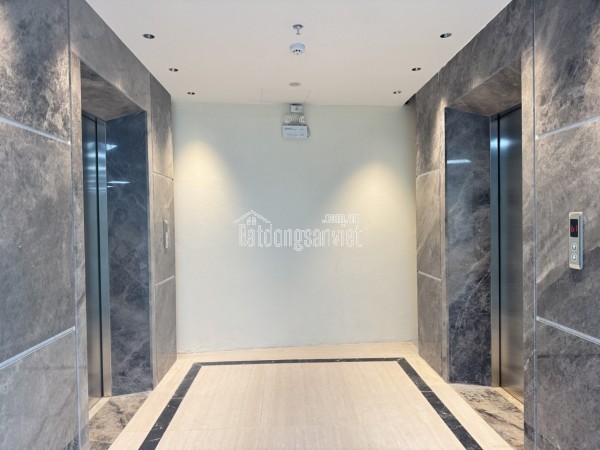 BÁN ĐẤT NGỌC THỤY LÝ SƠN – 94M² – Ô TÔ TRÁNH – VIEW SÂN BÓNG – GẦN PHỐ LÝ SƠN
🌟 Vị trí cực đẹp