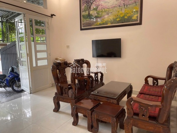 Bán nhà mặt tiền đường cầu bè Vĩnh Thạnh Giá chỉ 3 tỷ 500 triệu – để lại toàn bộ nội thất
Vị