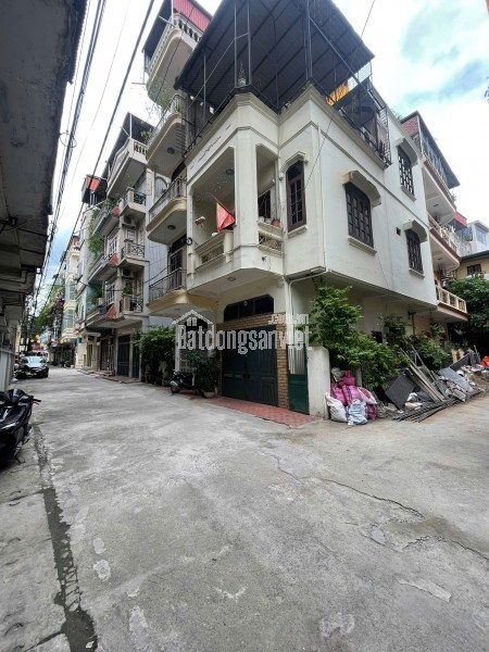 NHỈNH 10 TỶ- nhà Phân Lô MINH KHAI, Hai Bà Trưng, lô góc, Ô tô vào nhà.