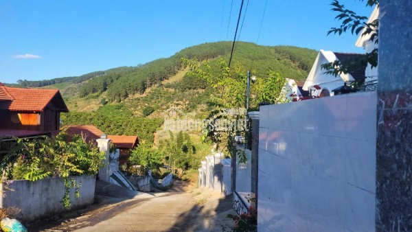 BÁN NHÀ SÂN VƯỜN THÔN 2 MÊ LINH LÂM HÀ - CÁCH CAFE MÊ LINH 1.5KM, ĐÀ LẠT 10KM - SỔ HỒNG TRAO TAY