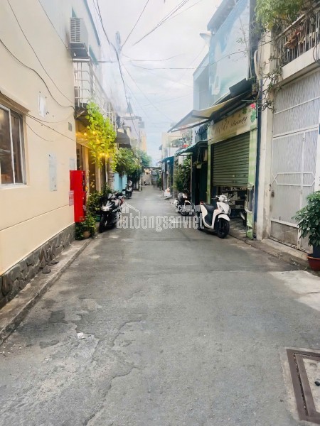 CHỈ NHỈNH 10 TỶ – 67.6M² – NGUYỄN TRỌNG TUYỂN – SÁT MẶT TIỀN – TÂN BÌNH