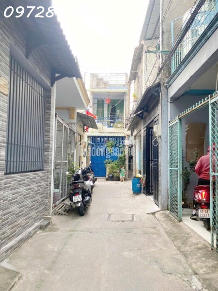 Bán Nhà C4 rộng rãi 70m2,3Pn,Hẻm xe Hơi Ngay Tỉnh lộ 43, Bình Chiểu Thủ Đức, Chỉ 4 tỷ