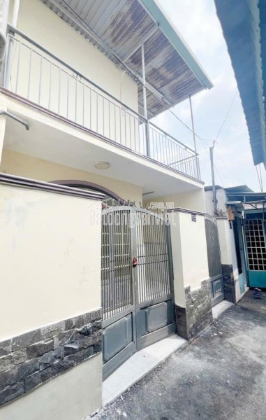 Bán Nhà C4 rộng rãi 70m2,3Pn,Hẻm xe Hơi Ngay Tỉnh lộ 43, Bình Chiểu Thủ Đức, Chỉ 4 tỷ