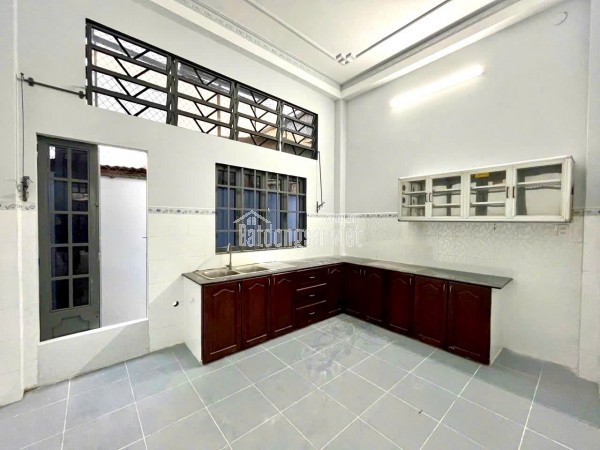 Bán nhà Gò Dầu, Quận Tân Phú, Hẻm xe hơi, 60m2, 3 tâng, giá nhỉnh 6 tỷ.